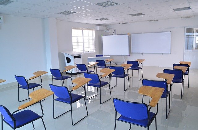 学校